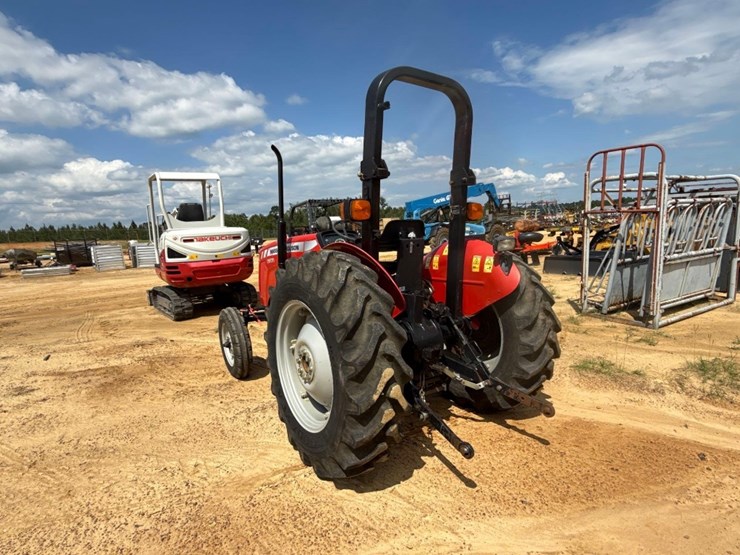 252---massey-ferguson-2605-tractor-diesel-image-3