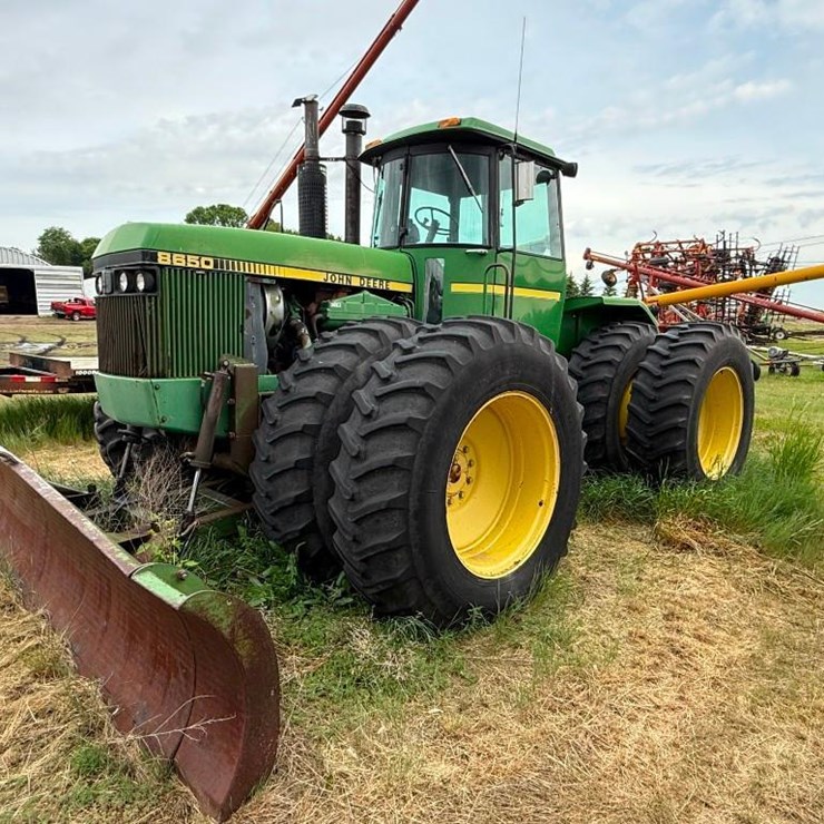 JOHN DEERE 8650