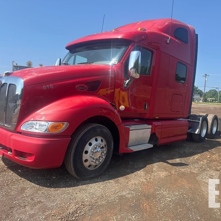 2010 PETERBILT 387