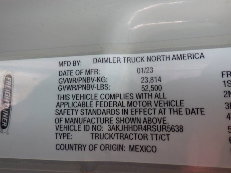 2024-freightliner-cascadia-126-image-12