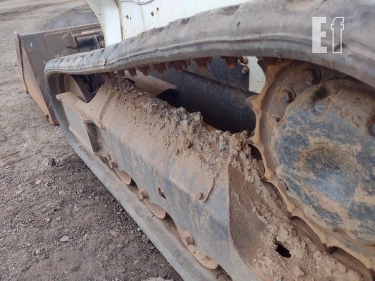 2020-bobcat-t595-image-23