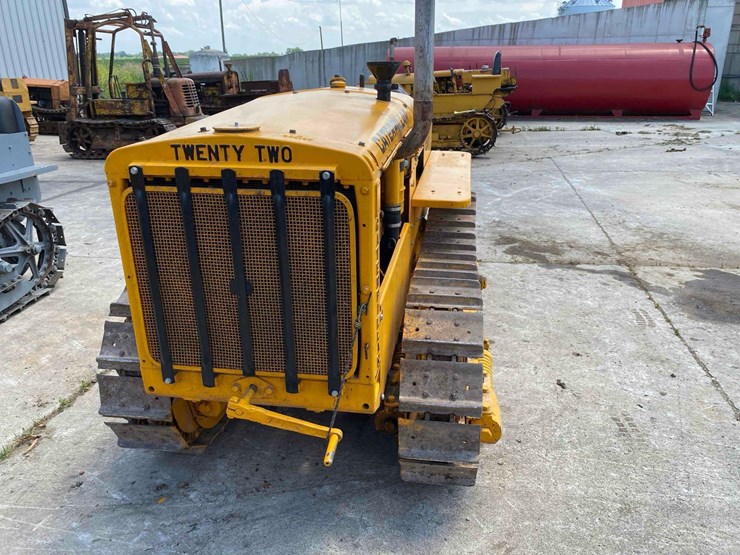 caterpillar-22-ag-crawler-image-2