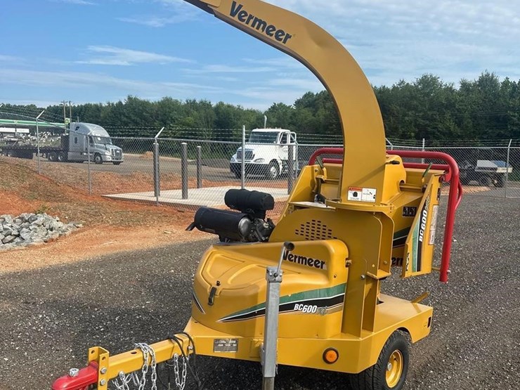 2010-vermeer-bc600xl-image-2