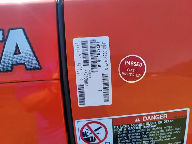2016-kubota-mx5200-image-35