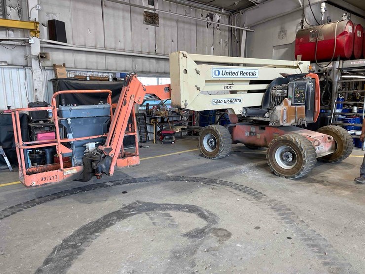 2007-jlg-450aj-series-ii-manlift-image-1