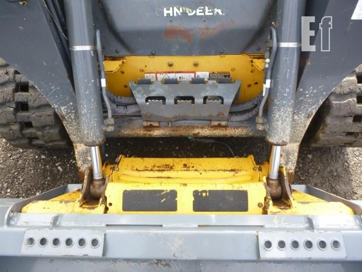 2022-deere-325g-image-14