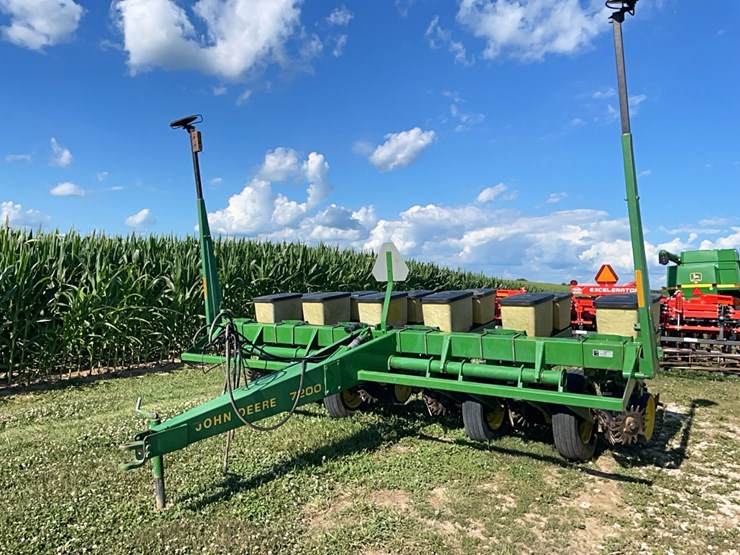 john-deere-7200-image-8