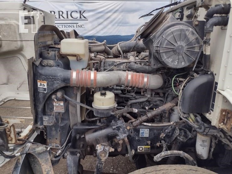 2013-peterbilt-337-image-21