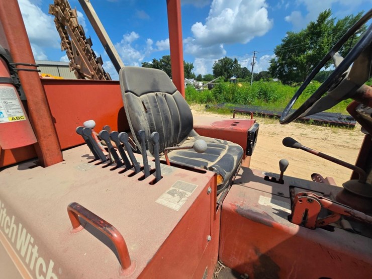 ditch-witch-6510-image-21