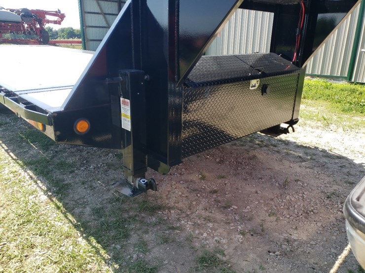 removed-item:-2025-pj-deckover-24‘-tilt-trailer-image-3