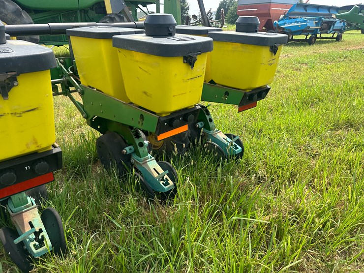 john-deere-30-image-12