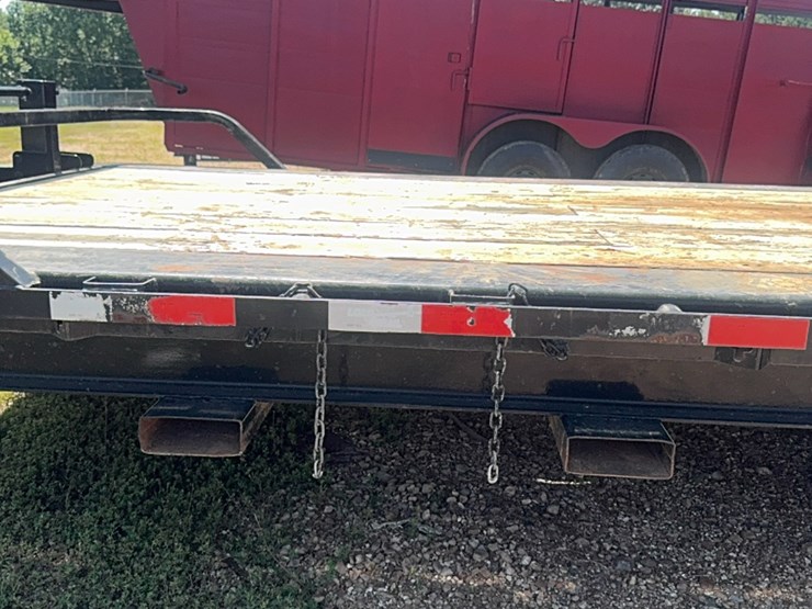 2021-load-trail-equipment-trailer-image-13