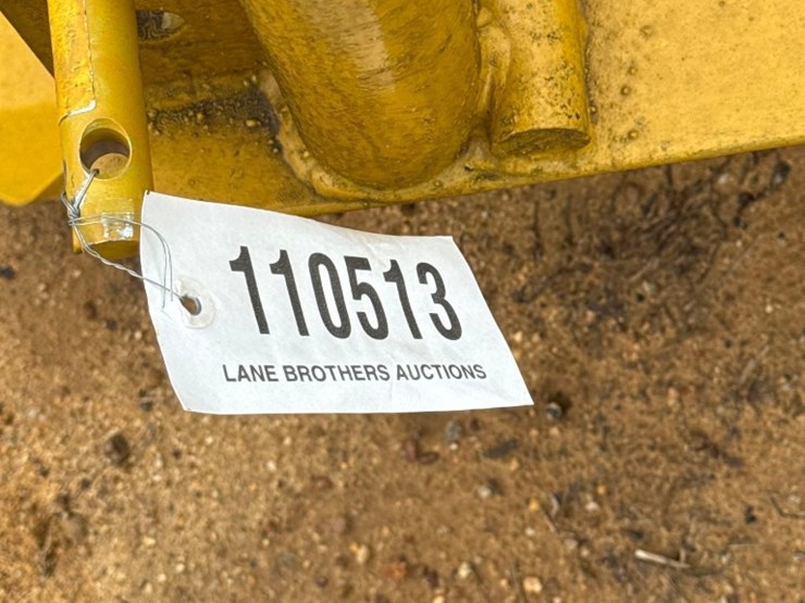 147---leinbach-24"-dirt-scoop-image-7