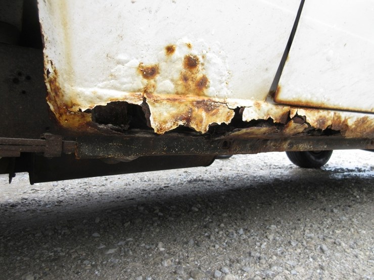 2011-utility-van-image-6