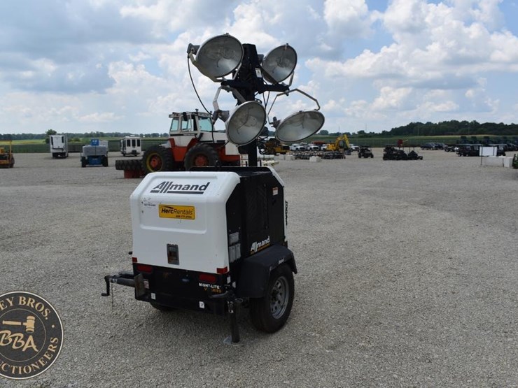 2019-allmand-bros-night-lite-v-series-image-6