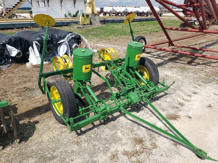 john-deere-2-image-1