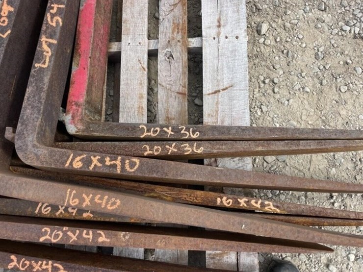4-sets-of-pallet-forks-image-3
