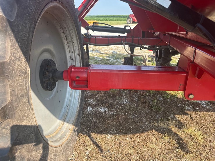 case-ih-2800-image-21