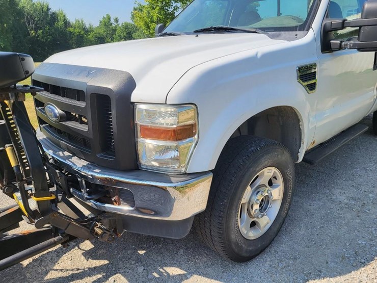 2008-ford-f250-xl-image-9