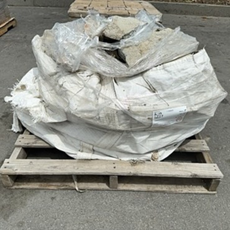 LOT#--PALLET OF WALL STONES