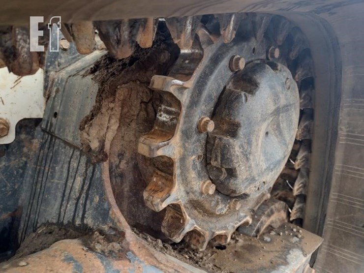 2019-bobcat-t770-image-23