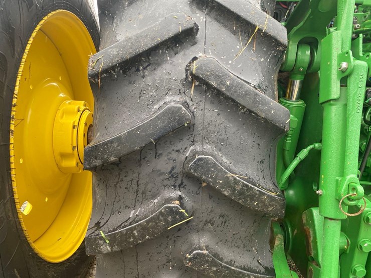 2016-john-deere-8245r-image-50