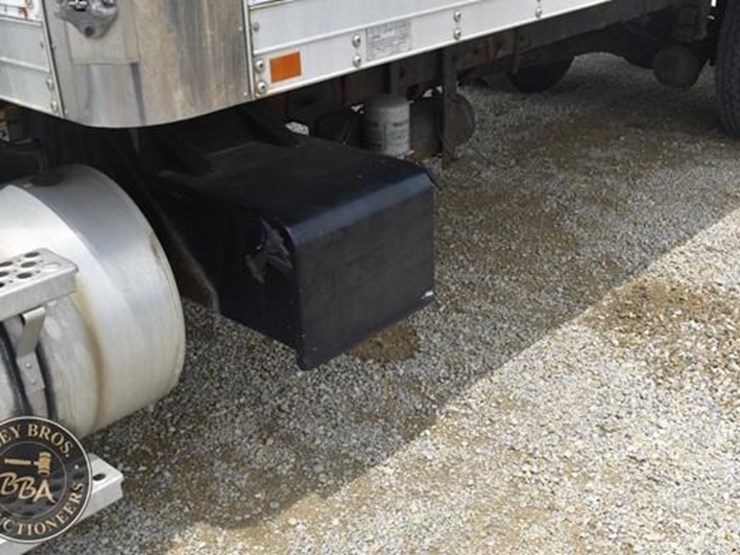 2008-kenworth-t300-image-20