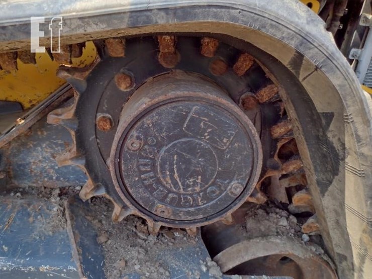 2020-deere-333g-image-21