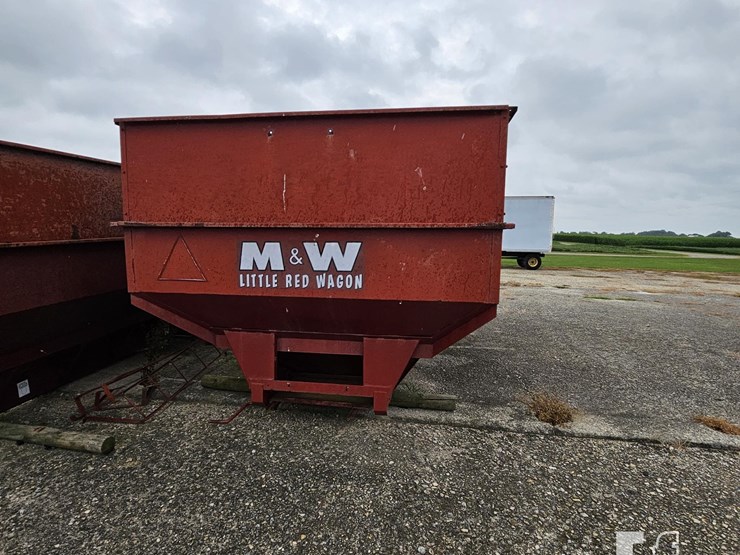 m&w-little-red-wagon-image-4