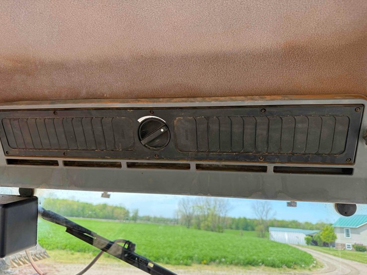case-ih-5250-image-41