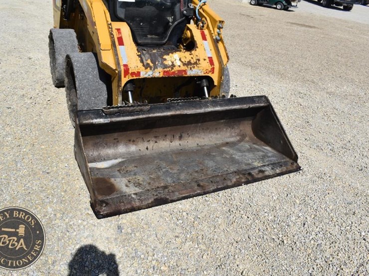 2018-caterpillar-262d-image-27