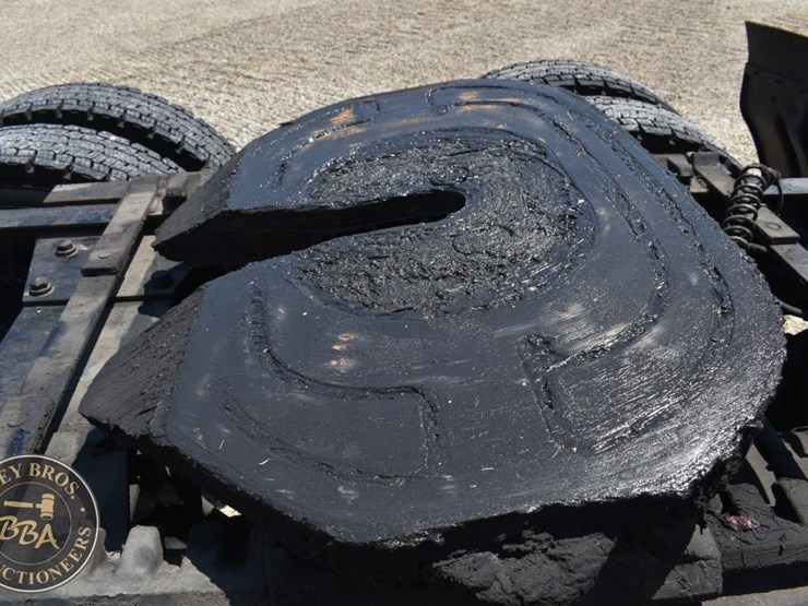 2011-kenworth-t660-image-37