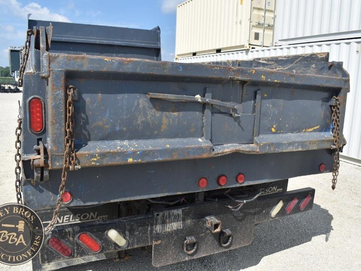 1999-freightliner-fl60-image-26