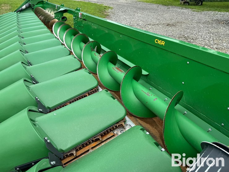 2022-john-deere-c16r-image-15
