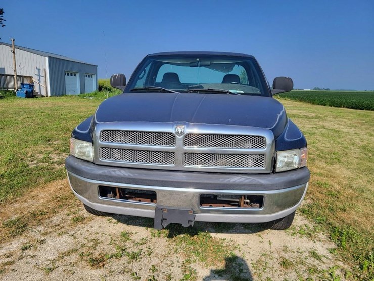 2002-dodge-2500-image-8