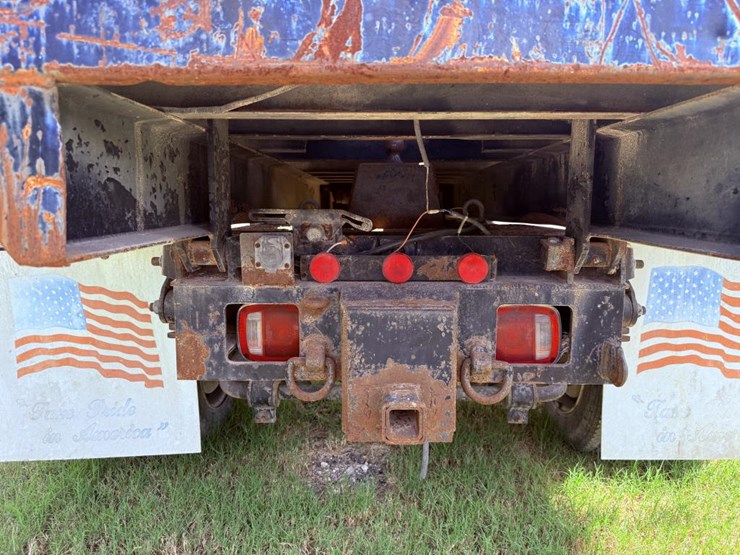 #202-•-1996-gmc-flatbed-dump--6--speed-manual-image-15