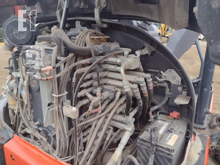 2019-kubota-u55-4-image-44