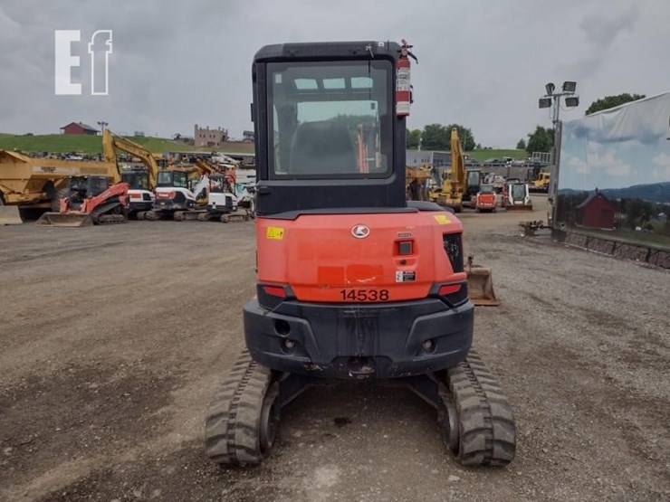 2019-kubota-u35-4-image-4