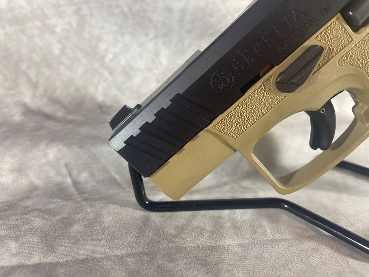 #4368-•-beretta-apx-a1-carry-9mm-luger-pistol,-sn:-axc154049-image-15