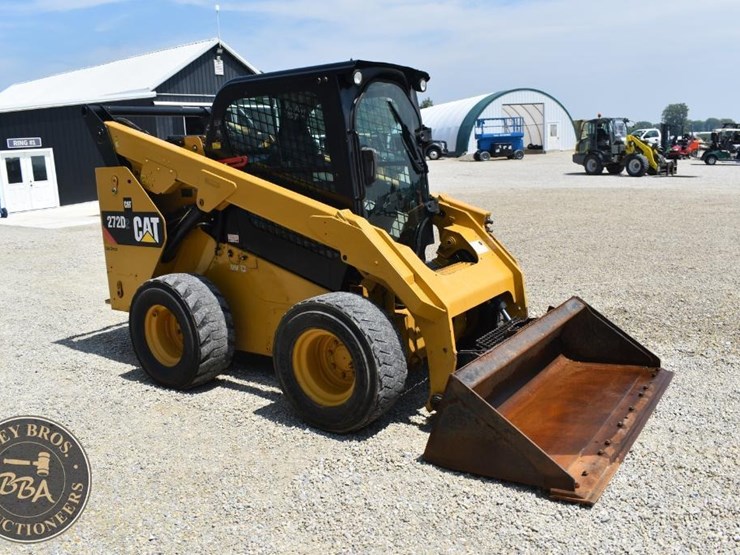2015-caterpillar-272d2-image-17