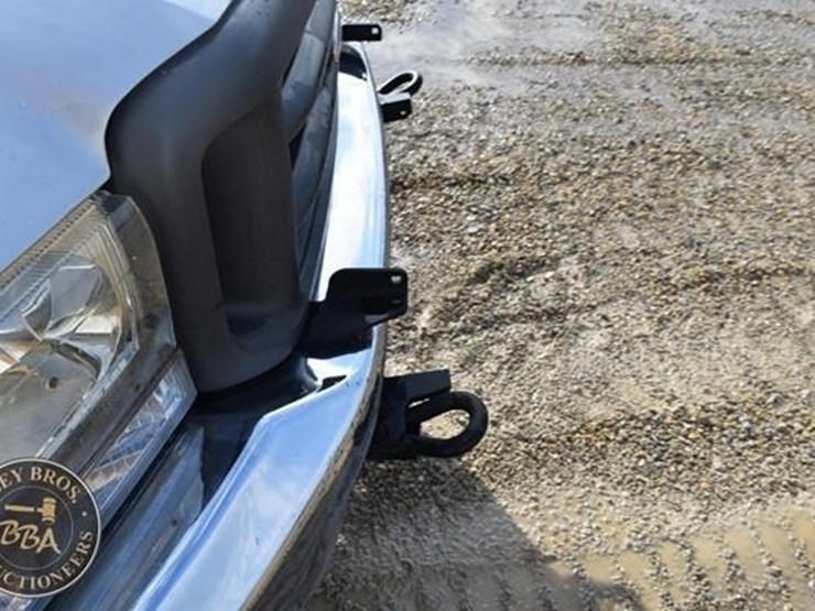 2003-ford-f550-image-25