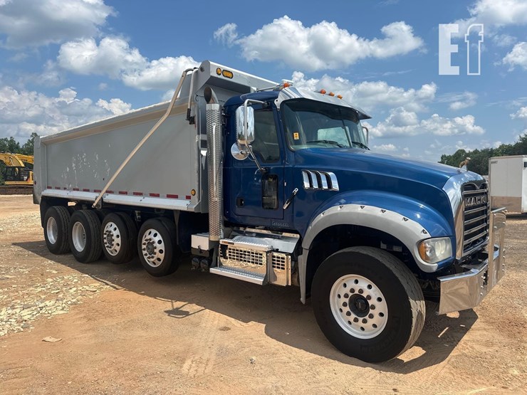 2021-mack-granite-64fr-image-3