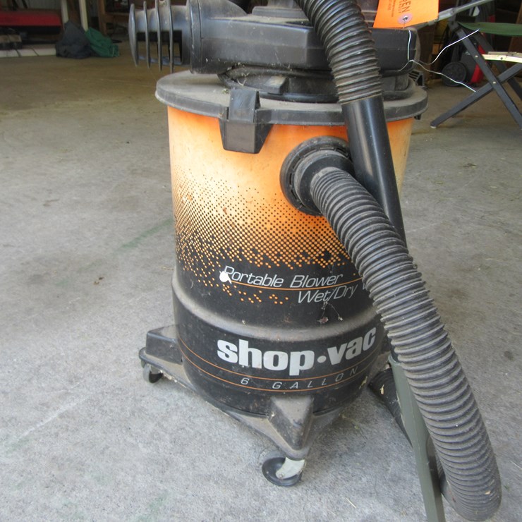 #8825 • Portable Blower Wet/Dry Vac