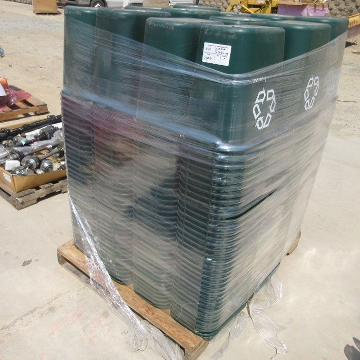 Lot Of Rubbermaid Plastic Compostable Trash Bins,