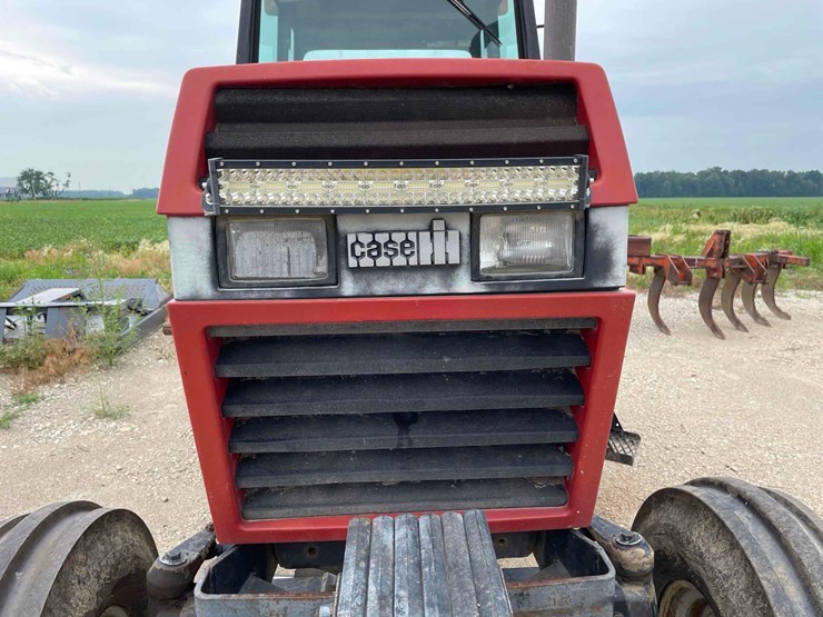 case-2294-tractor-image-4