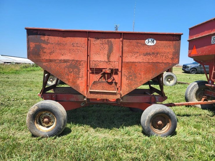 j&m-350-hopper-wagon-w/running-gear-image-2
