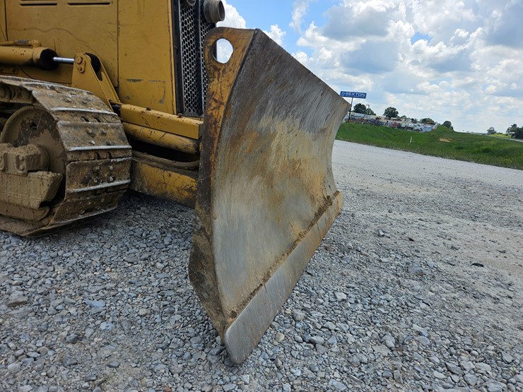 caterpillar-d4c-image-77