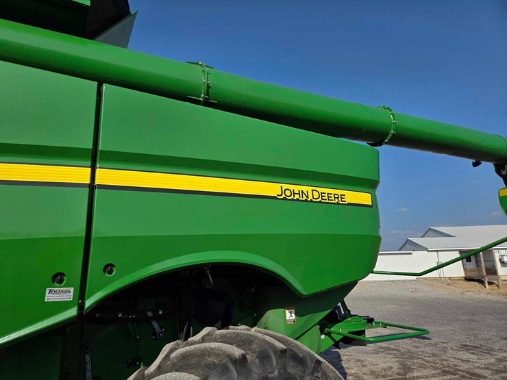2015-john-deere-s680-image-42