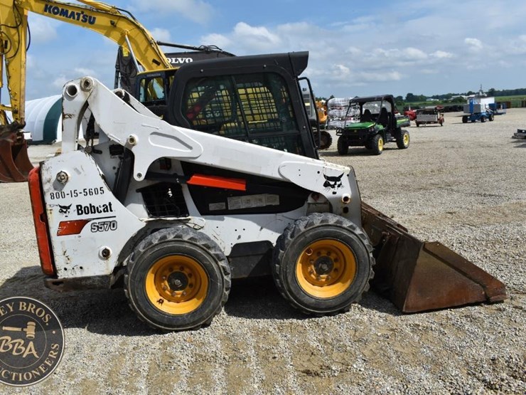 2017-bobcat-s570-image-19