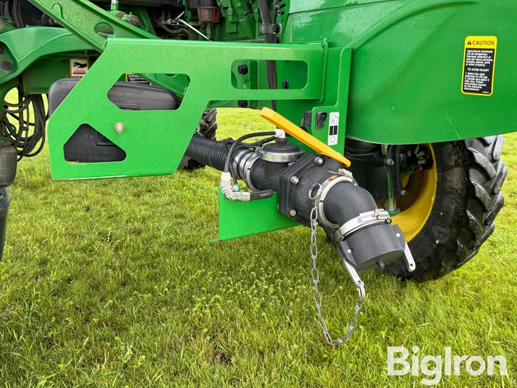 2020-john-deere-r4038-image-14